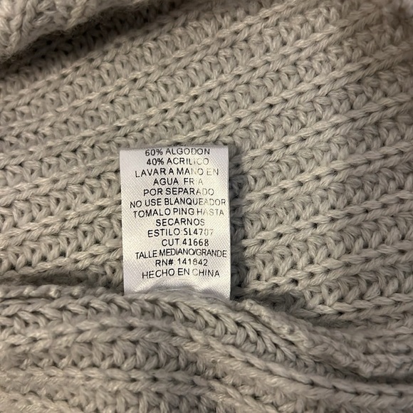 She + Sky Oatmeal Long Sleeve Cut Out Sweater, Sz. M/L - Picture 8 of 10